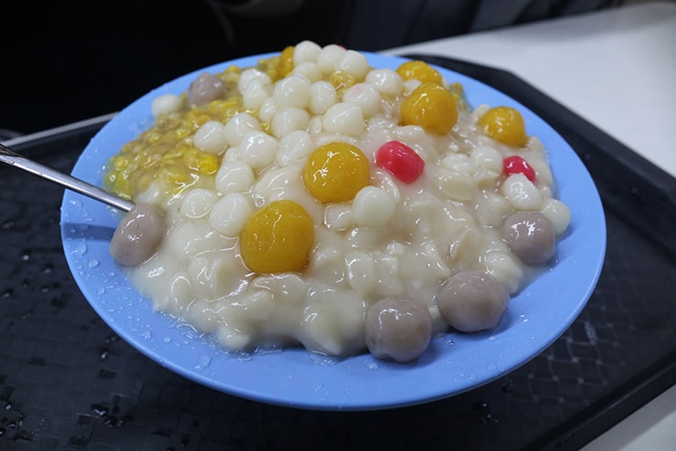 台北・西門町のおすすめグルメ「楊記花生玉米冰」の花生玉米加圓冰
