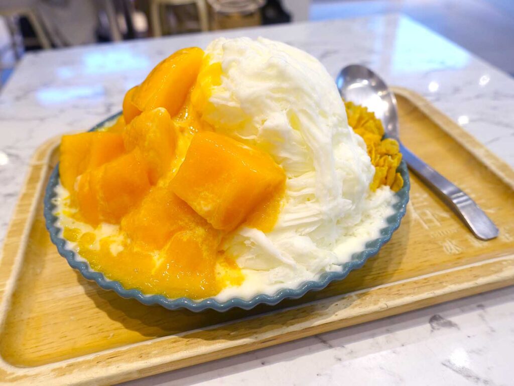 台北のマンゴーかき氷がおいしいおすすめ店「春美冰菓室」の芒果牛奶雪花冰