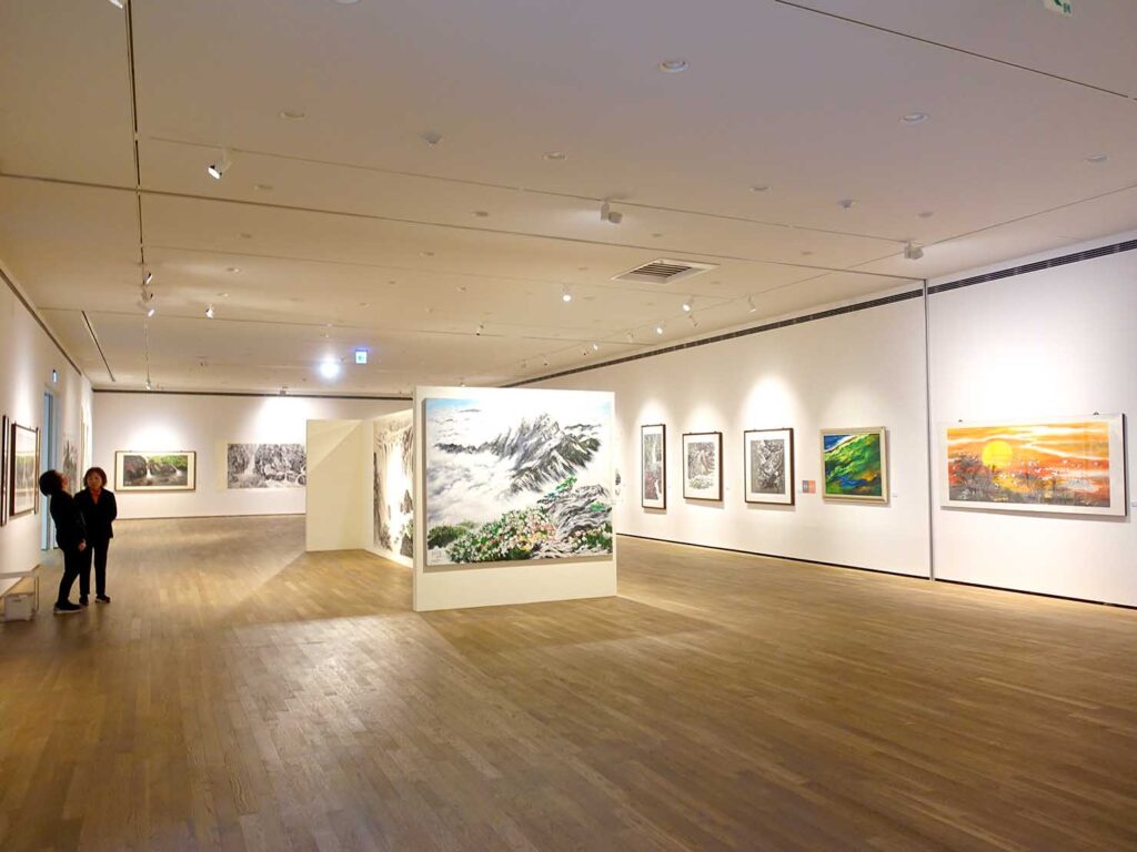 台南観光のおすすめスポット・台南市美術館１館の展示スペース