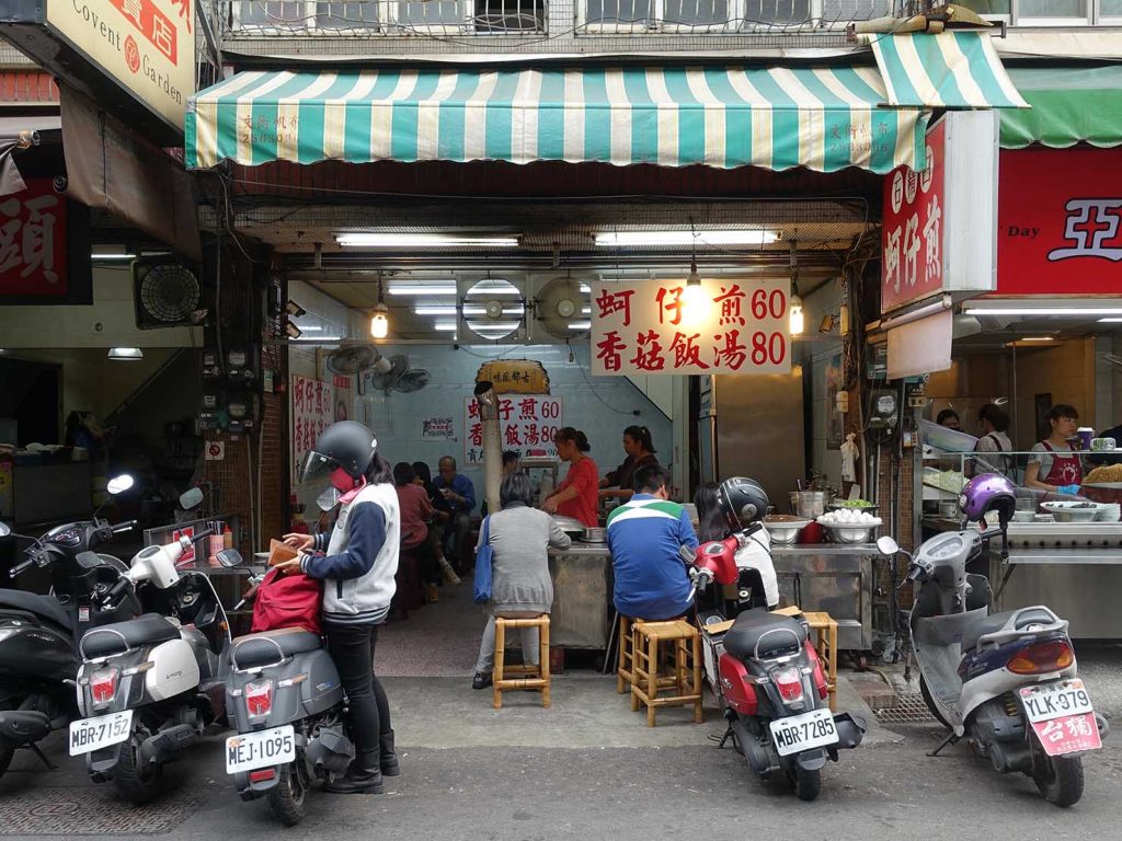 台南・永樂市場（國華街）のおすすめ台湾グルメ店「石精臼蚵仔煎」の外観