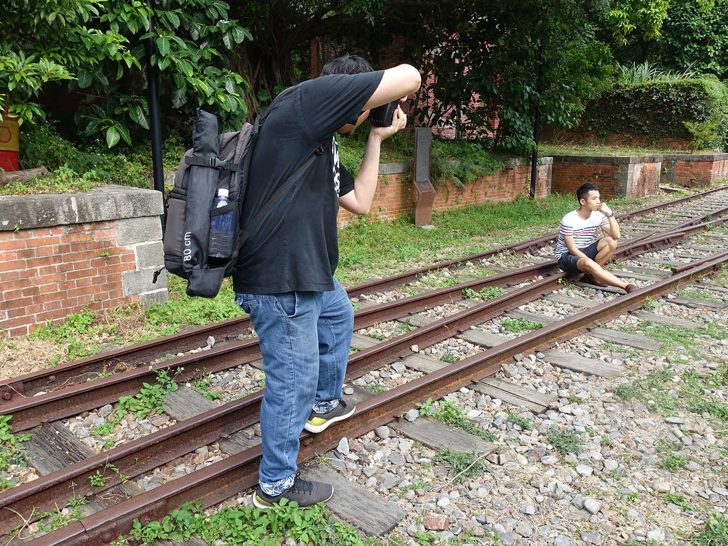 KKday台湾旅行・出張撮影サービスの撮影中のカメラマン