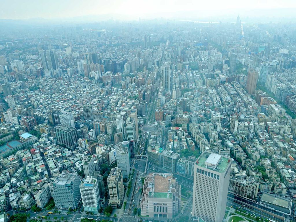 台北101展望台から望む台北市内の景色