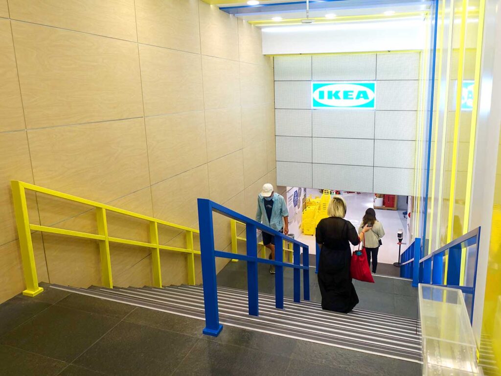 台北で家具を揃えたい時のおすすめショップ「IKEA 宜家家居（台北城市店）」のエントランス