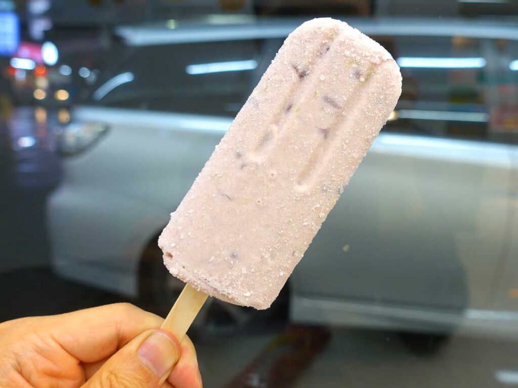 台湾のコンビニで買えるおすすめアイスクリーム「紅豆粉粿」