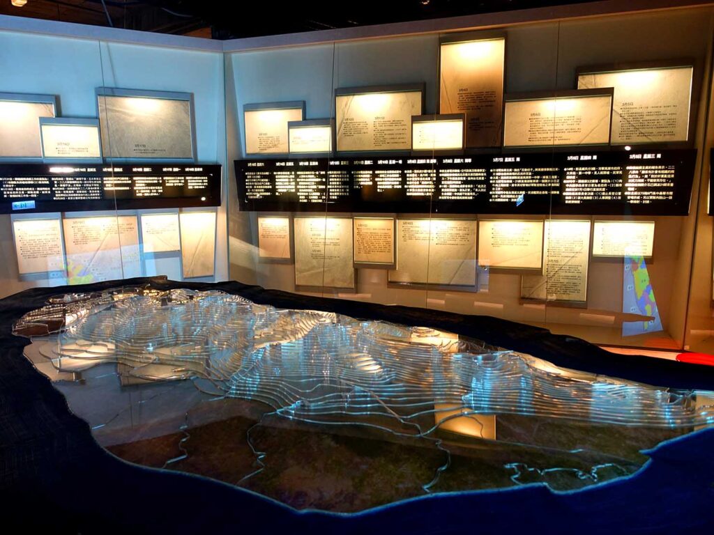 台北駅前エリアで巡りたい博物館「台北二二八紀念館」の展示スペースに設置された台湾地図