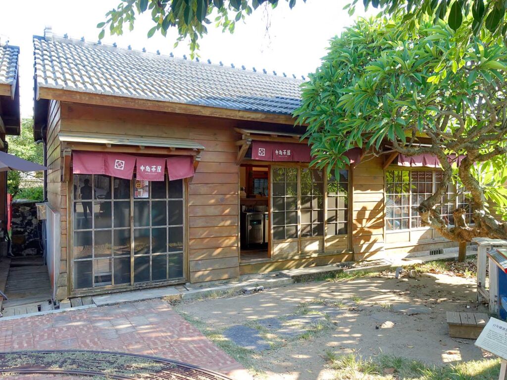 澎湖観光のおすすめスポット「篤行十村」の日本式家屋