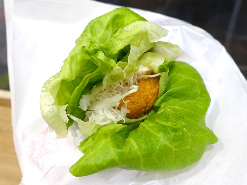 台湾モスバーガーのおすすめメニュー「摘鮮綠炸蝦堡」
