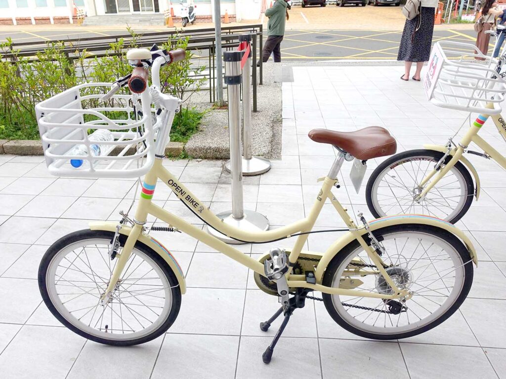 日月潭・水社綜合商場にあるレンタサイクルショップで借りた自転車