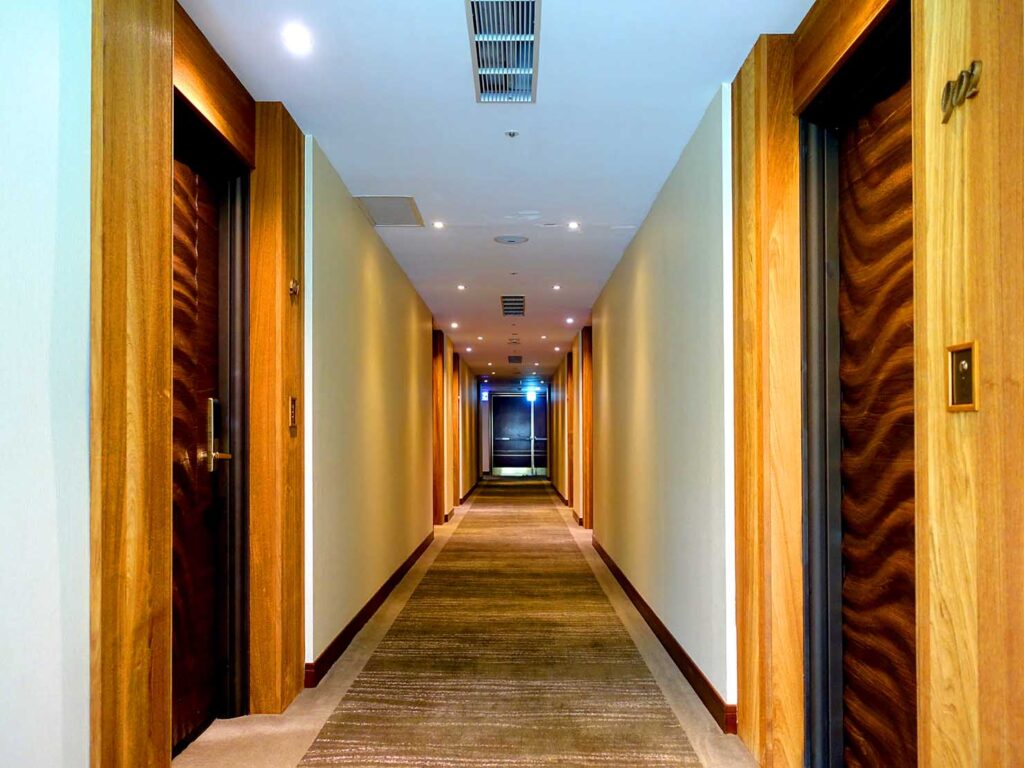 台北・故宮博物院すぐのおすすめホテル「有誠商旅 Yusense Hotel」の廊下