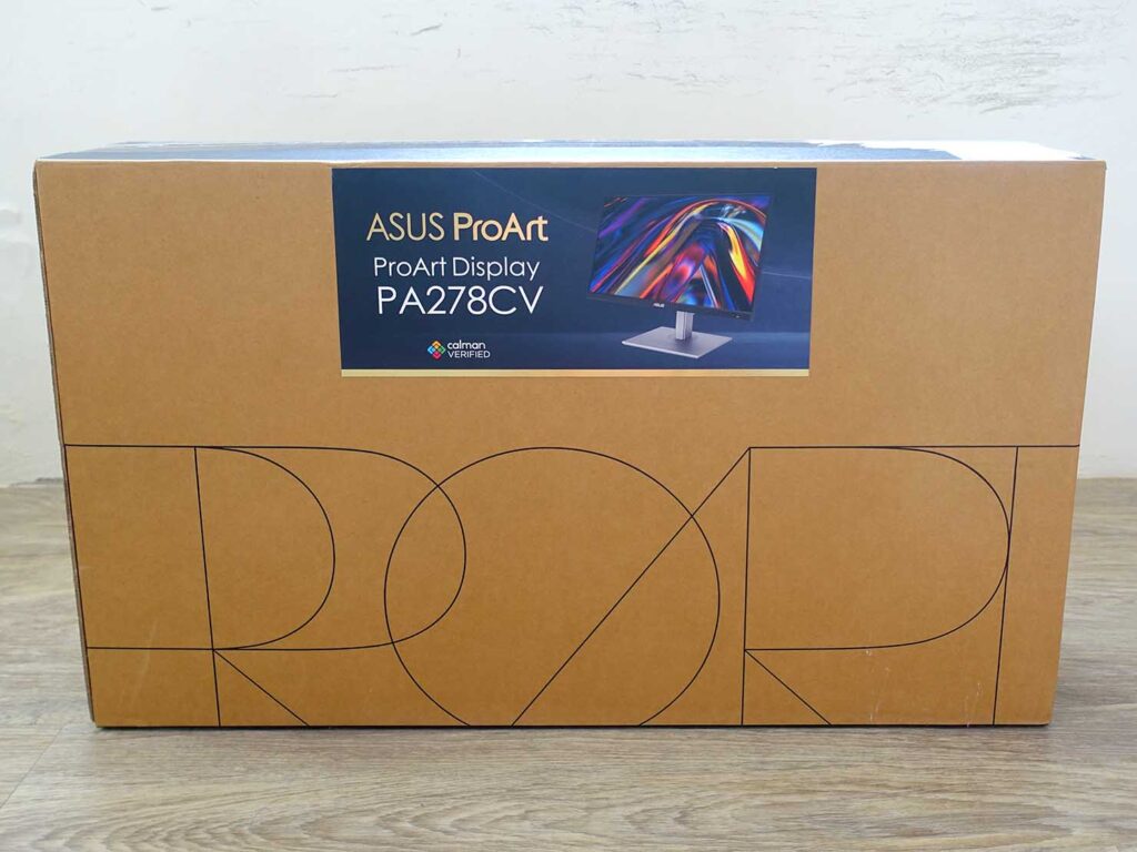 動画撮影で音声を綺麗に撮るためのアイテム「ASUS ProArt PA278CV」のパッケージ