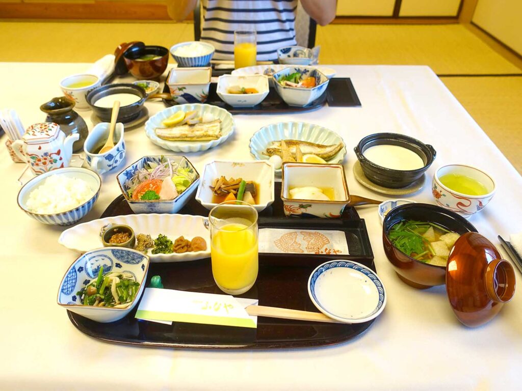 松山・道後温泉のおすすめ旅館「ふなや」の朝食