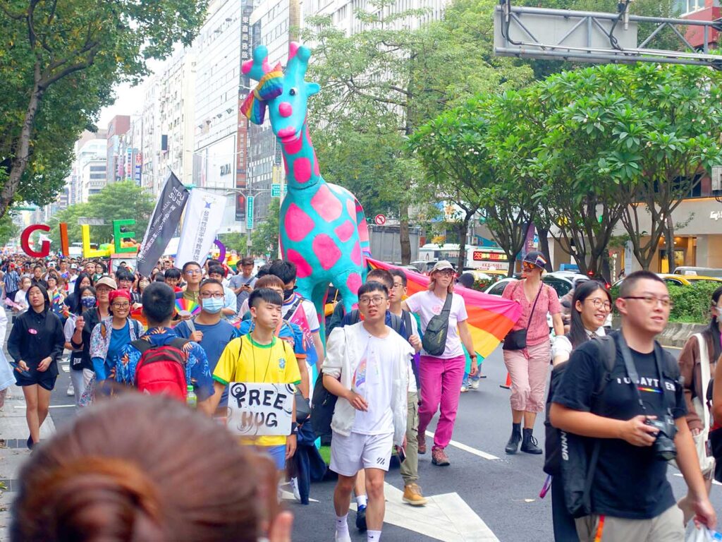 台灣同志遊行（台湾LGBTプライド）2023のパレードに登場したキリン