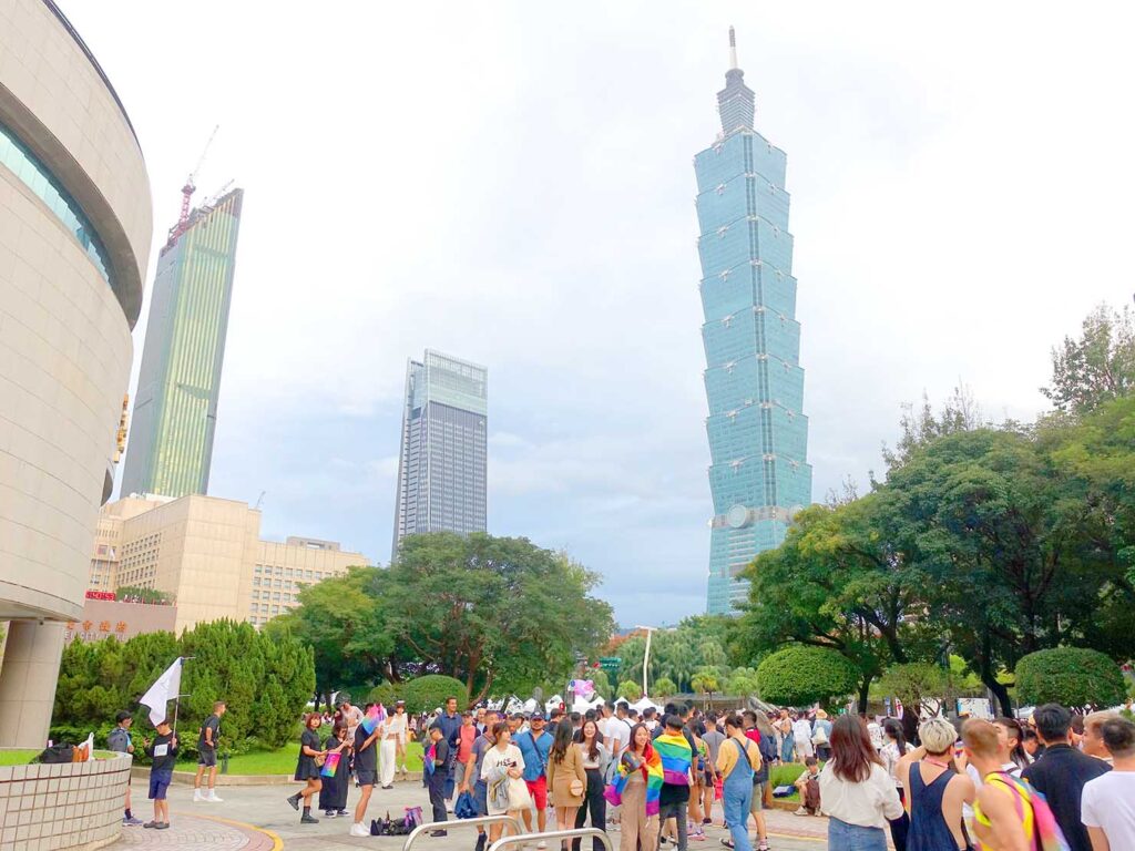 台灣同志遊行（台湾LGBTプライド）2023パレードゴール地点の市政府前広場