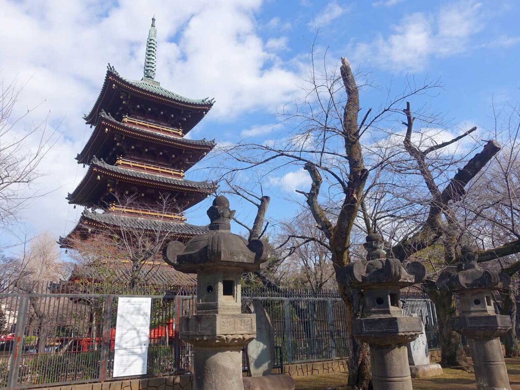 東京・上野公園にある「上野東照宮」の五重塔