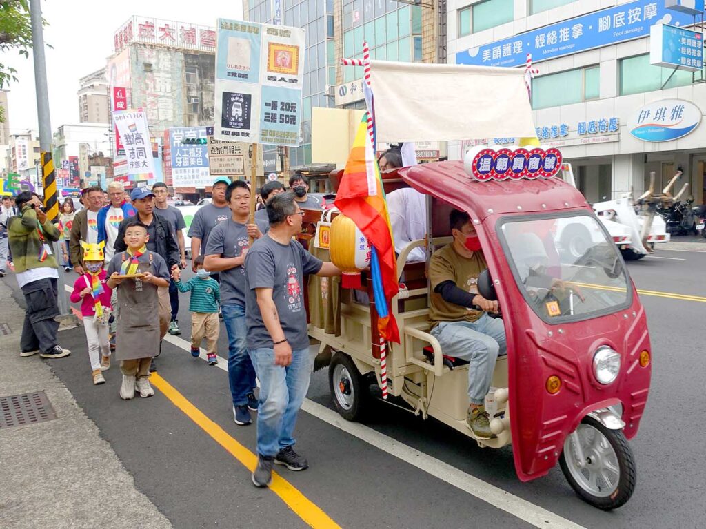 台南彩虹遊行（台南プライドパレード）2024の三輪パレードカー