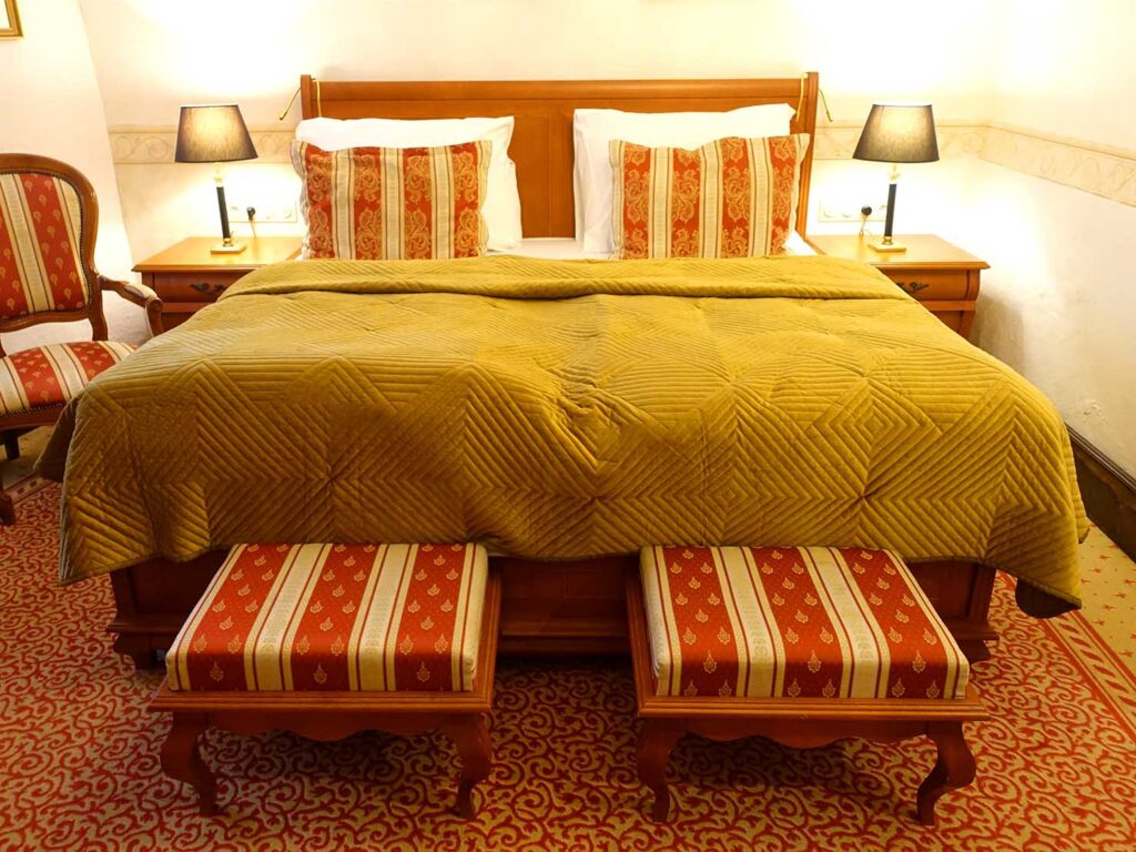 スロバキア・ブラチスラバのおすすめホテル「Arcadia Boutique Hotel」デラックスルームのベッド