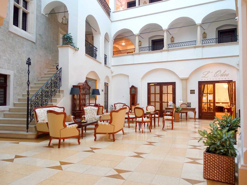 スロバキア・ブラチスラバのおすすめホテル「Arcadia Boutique Hotel」のロビー